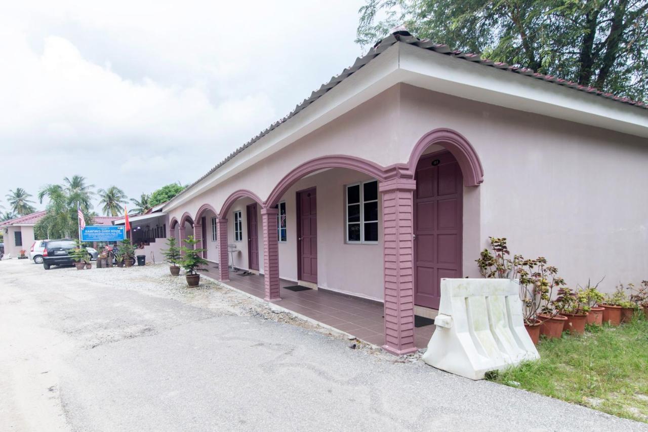 Kampung Guest House Pantai Cenang  Eksteriør billede