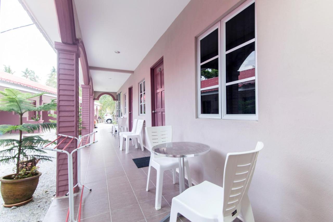 Kampung Guest House Pantai Cenang  Eksteriør billede